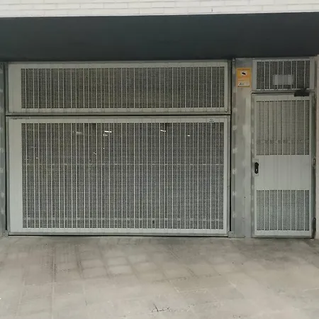 Espacioso, 4 Hab, Parking Gratis & Lic: Ebi-02928 *
